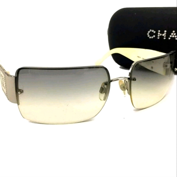 CHANEL 62□15 CC LOGO CREAM SUNGLASSES/R2842 - Picture 12 of 12